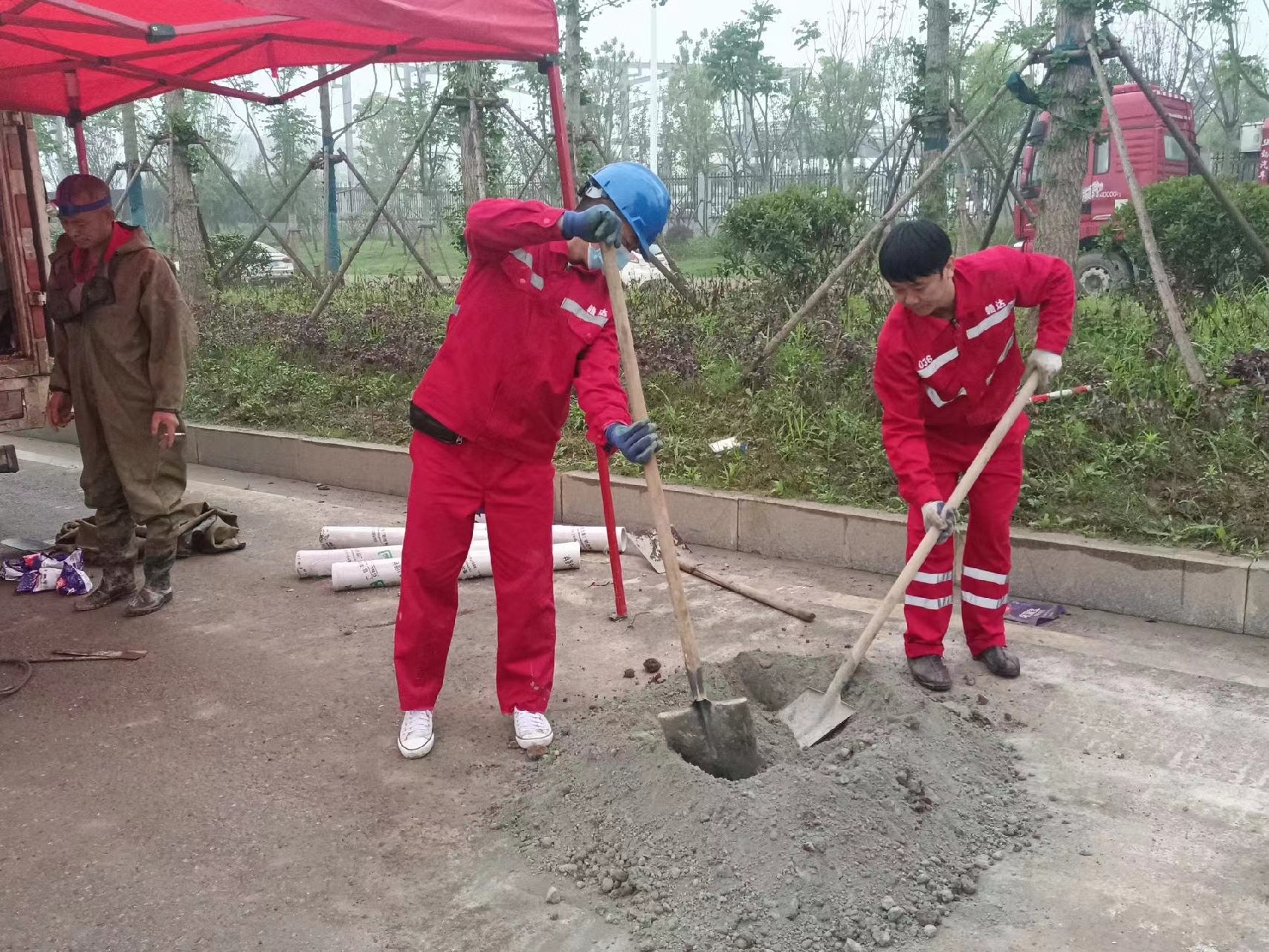 拖市镇管道疏通哪家好】及时进行市政管道清淤